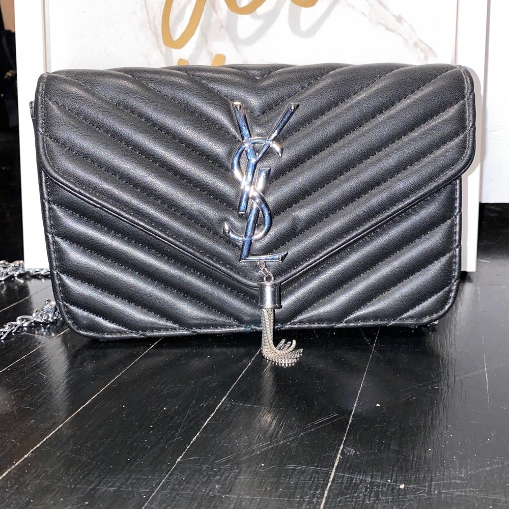 Black Purse